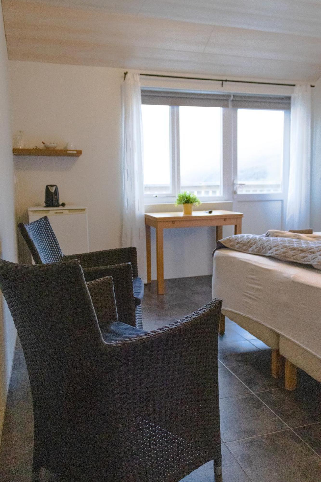 Urdartindur Guesthouse And Cottages Northurfjorthur Стая снимка