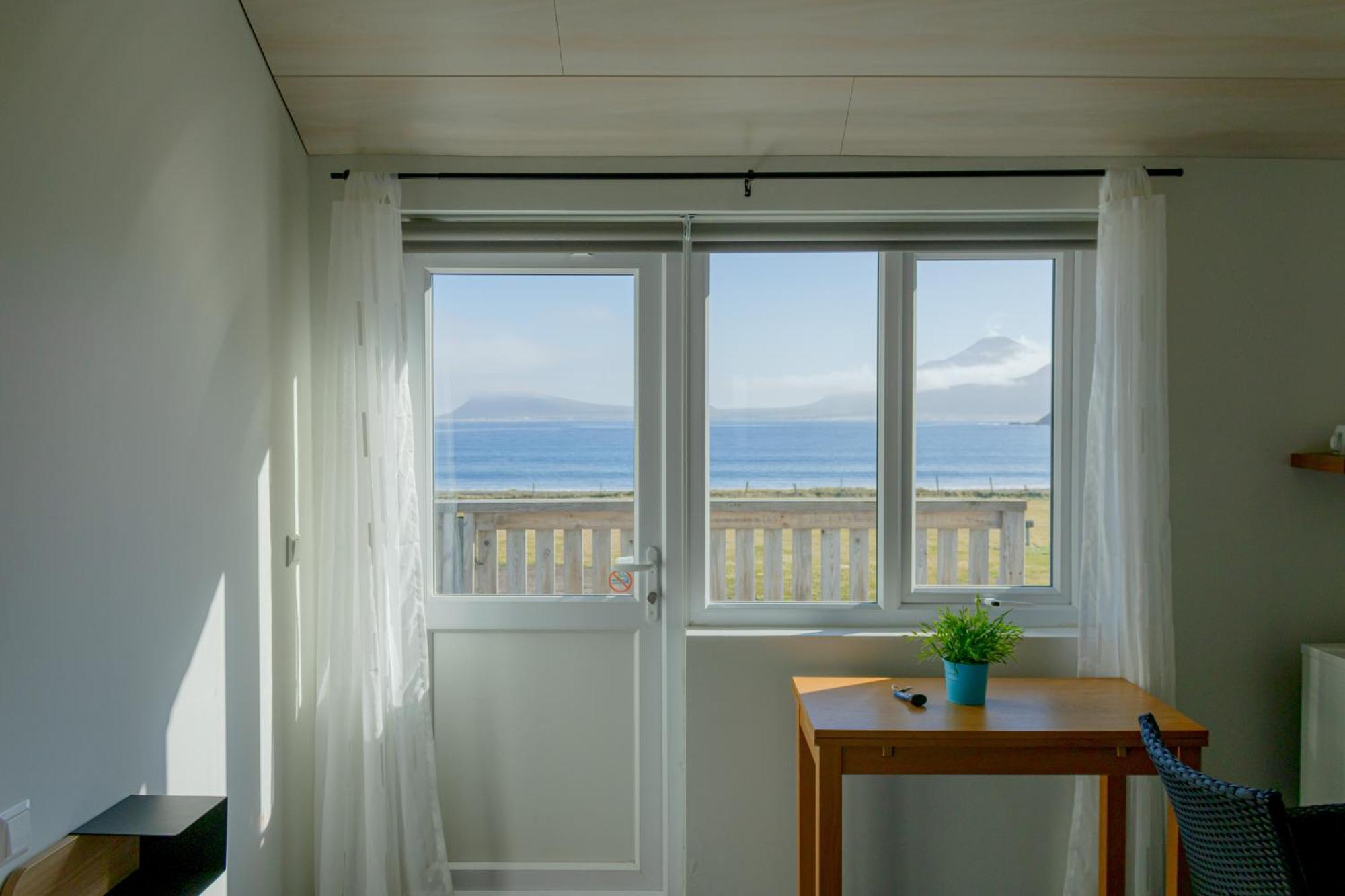 Urdartindur Guesthouse And Cottages Northurfjorthur Стая снимка