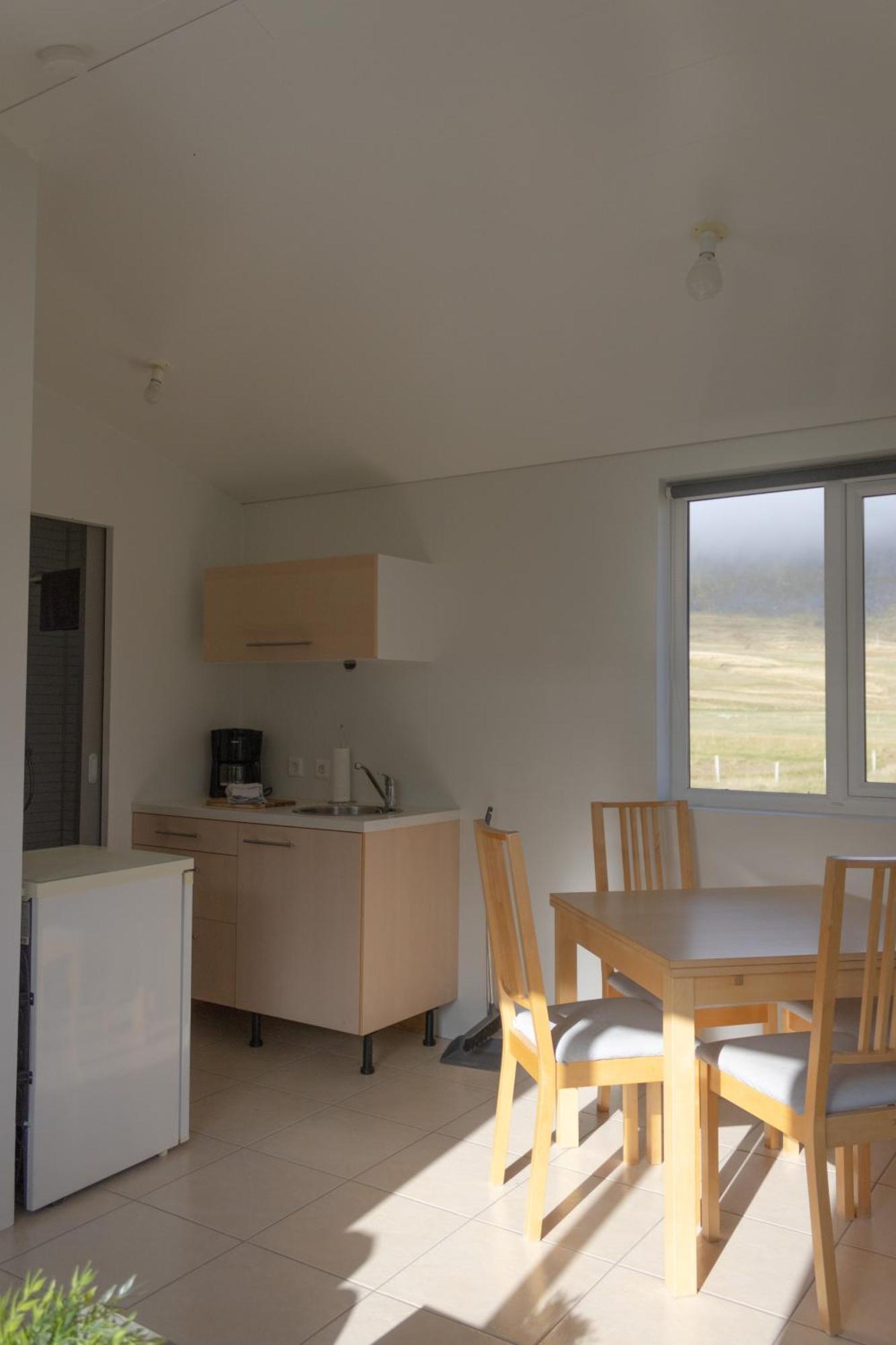 Urdartindur Guesthouse And Cottages Northurfjorthur Стая снимка