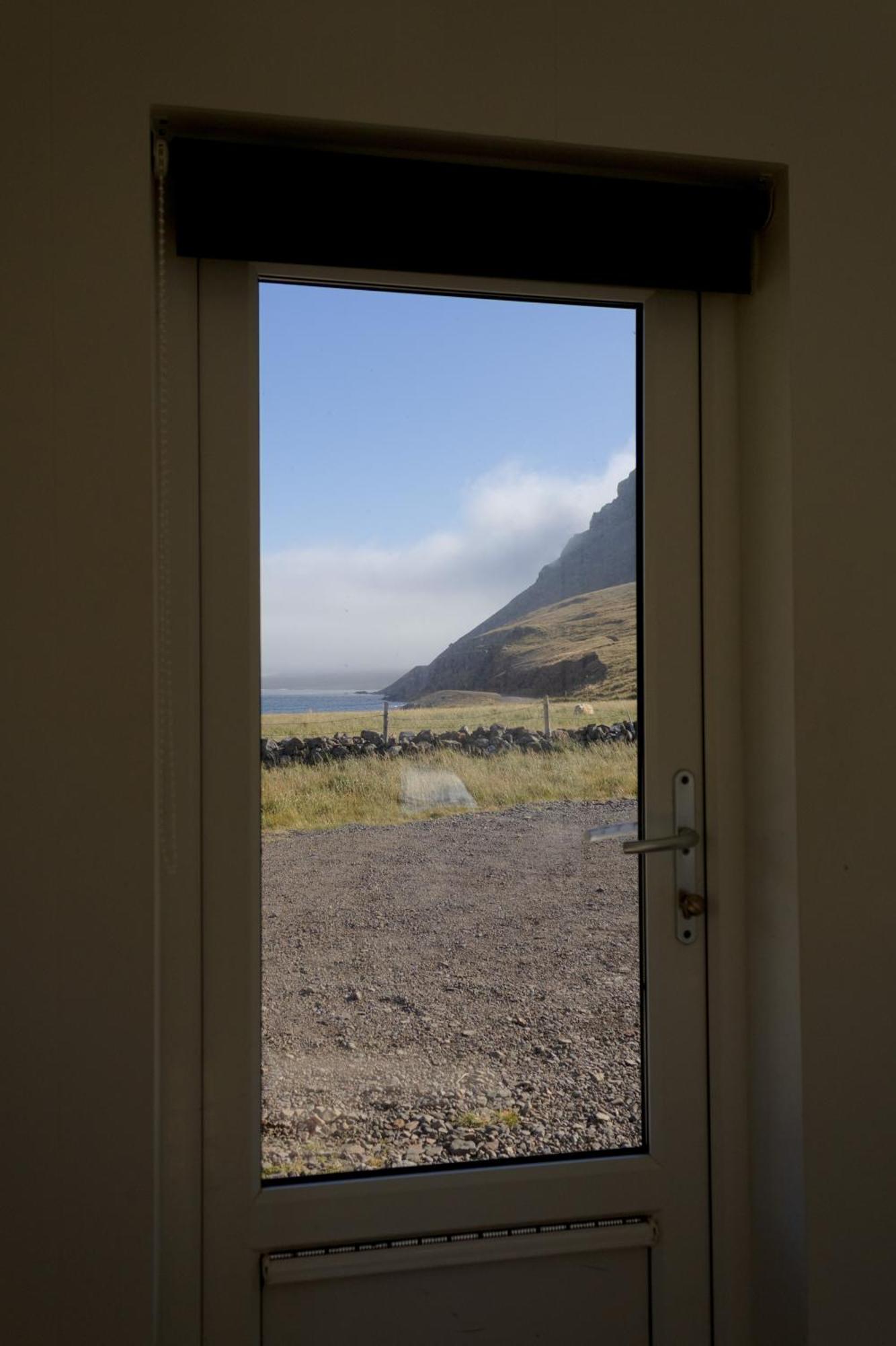 Urdartindur Guesthouse And Cottages Northurfjorthur Стая снимка