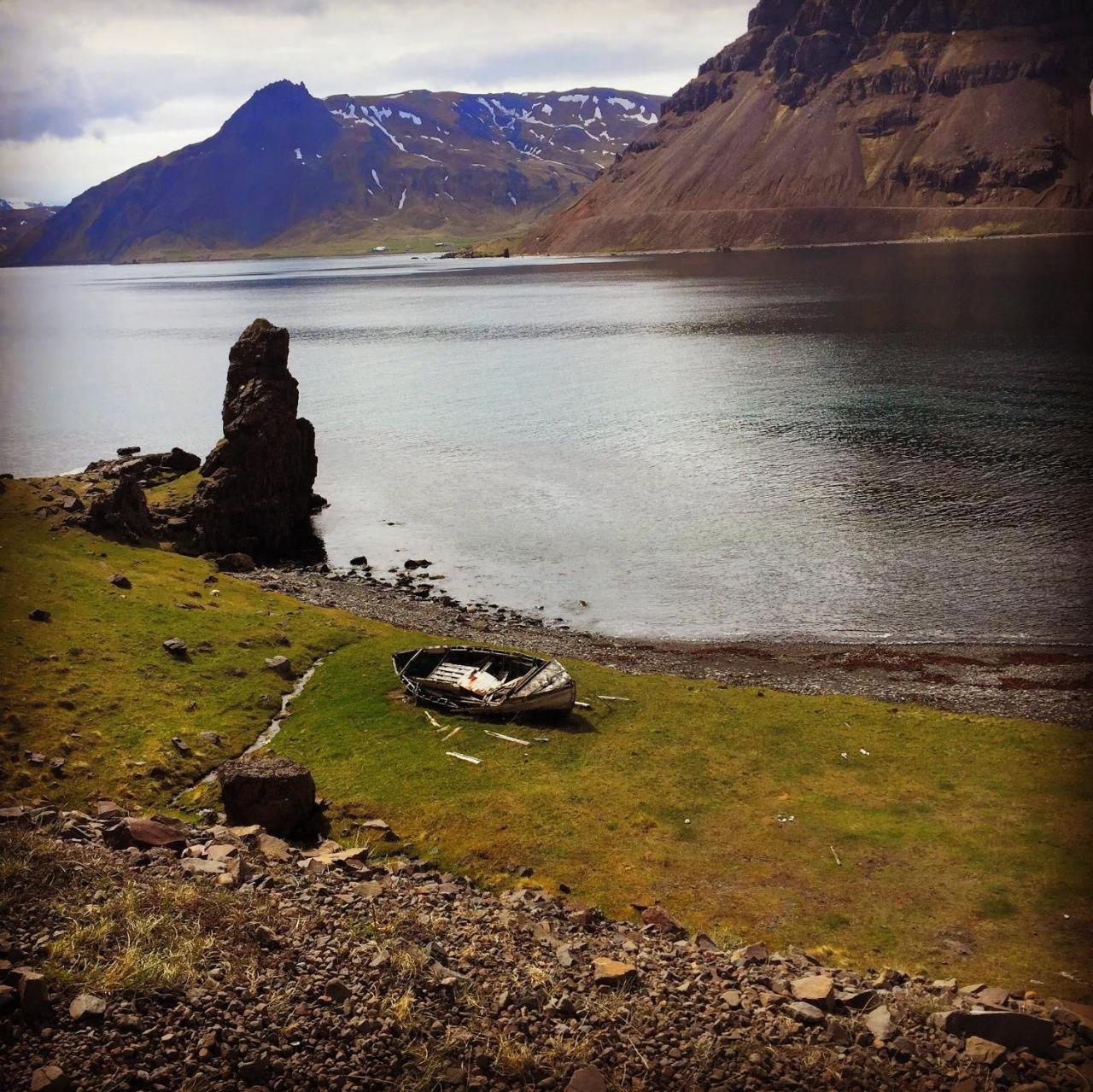 Urdartindur Guesthouse And Cottages Northurfjorthur Екстериор снимка